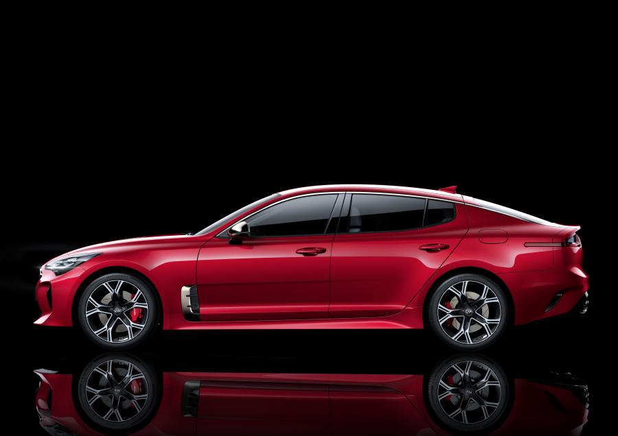  Kia Stinger GT (CK) 2017 года  (NA) (фото 10 из 50)